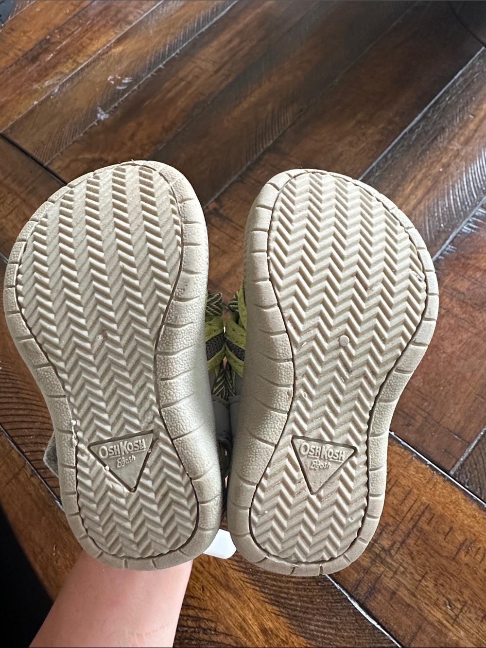 4 Pairs of Kids Summer Shoes ☀️🩴 - Picture 5 of 9